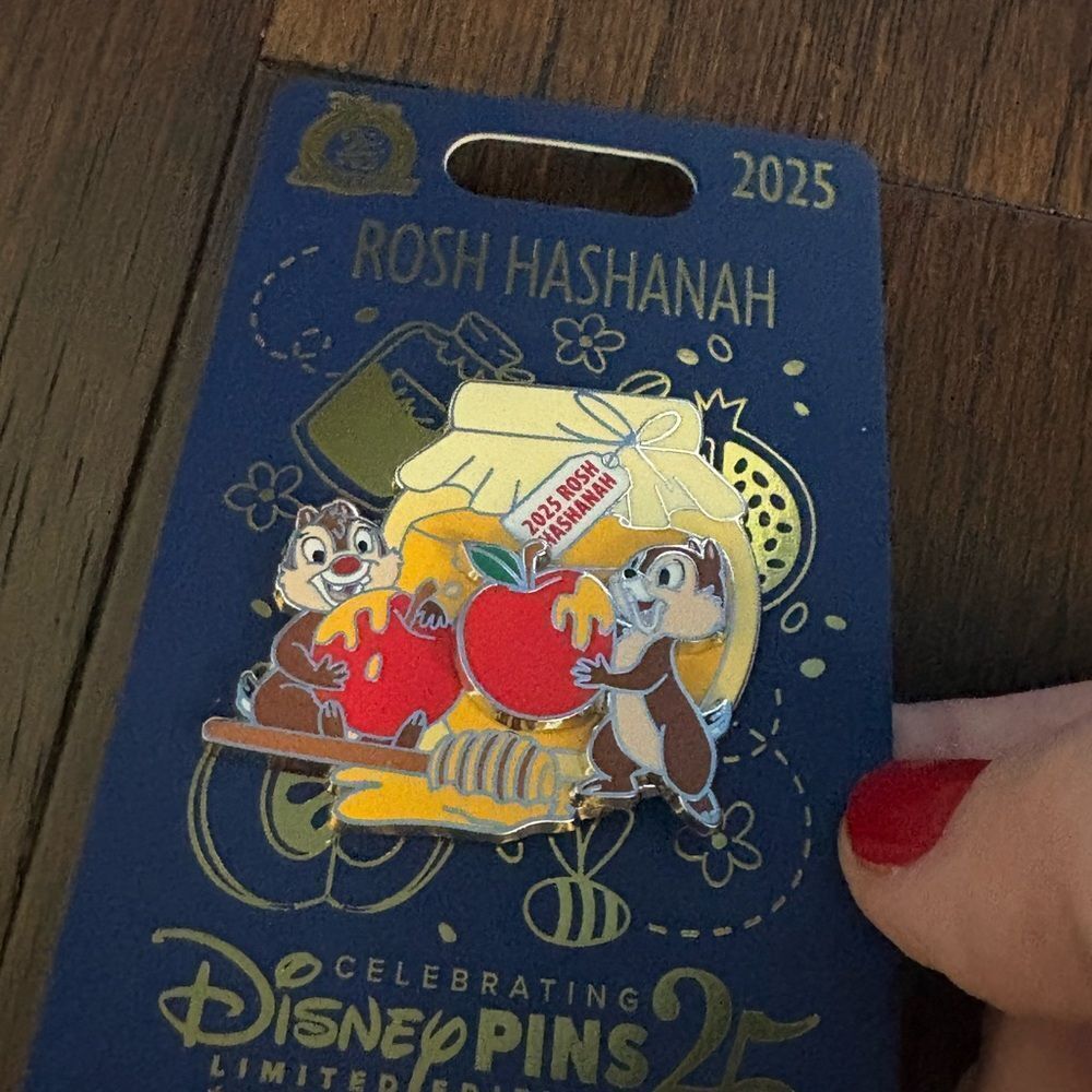 Disney Rosh Hashanah Pin with Chipmunks and Honey Jar - Picture 5 of 5